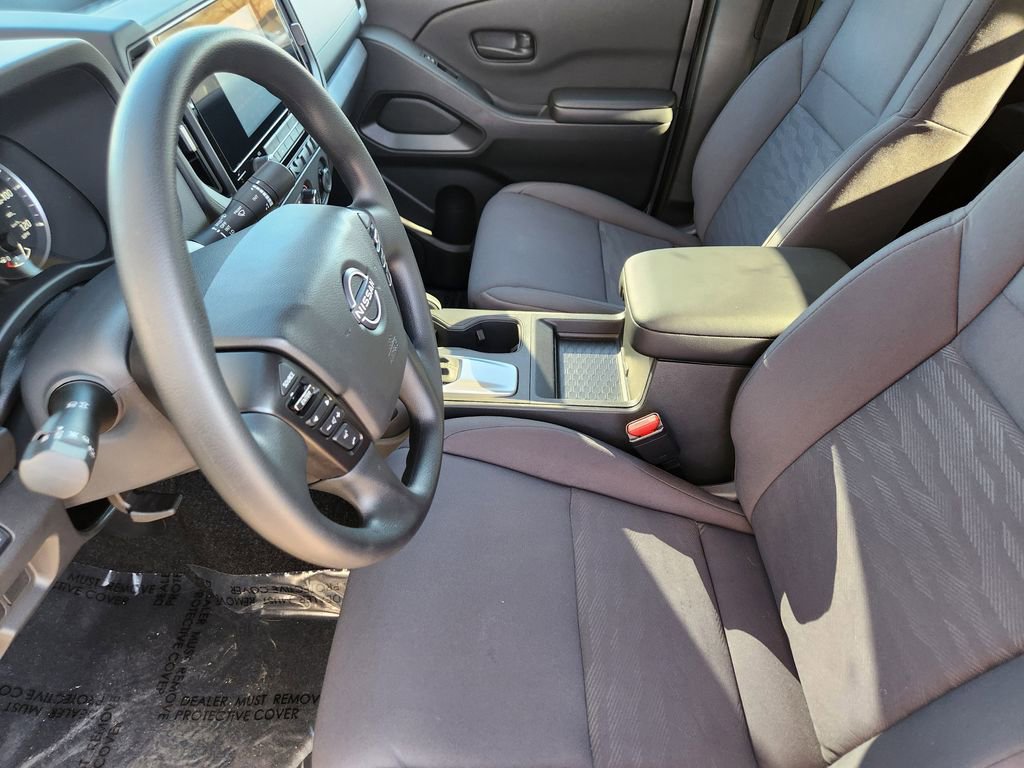 Used 2025 Nissan Frontier S image 3