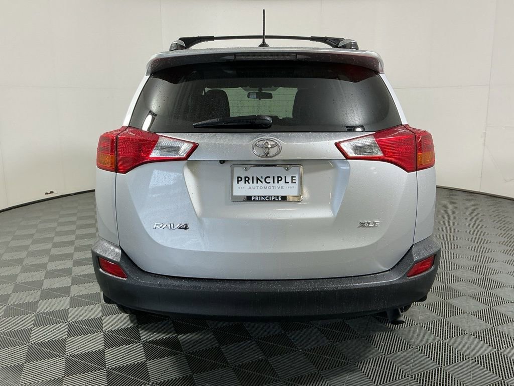 Used 2015 Toyota RAV4 XLE FWD image 6
