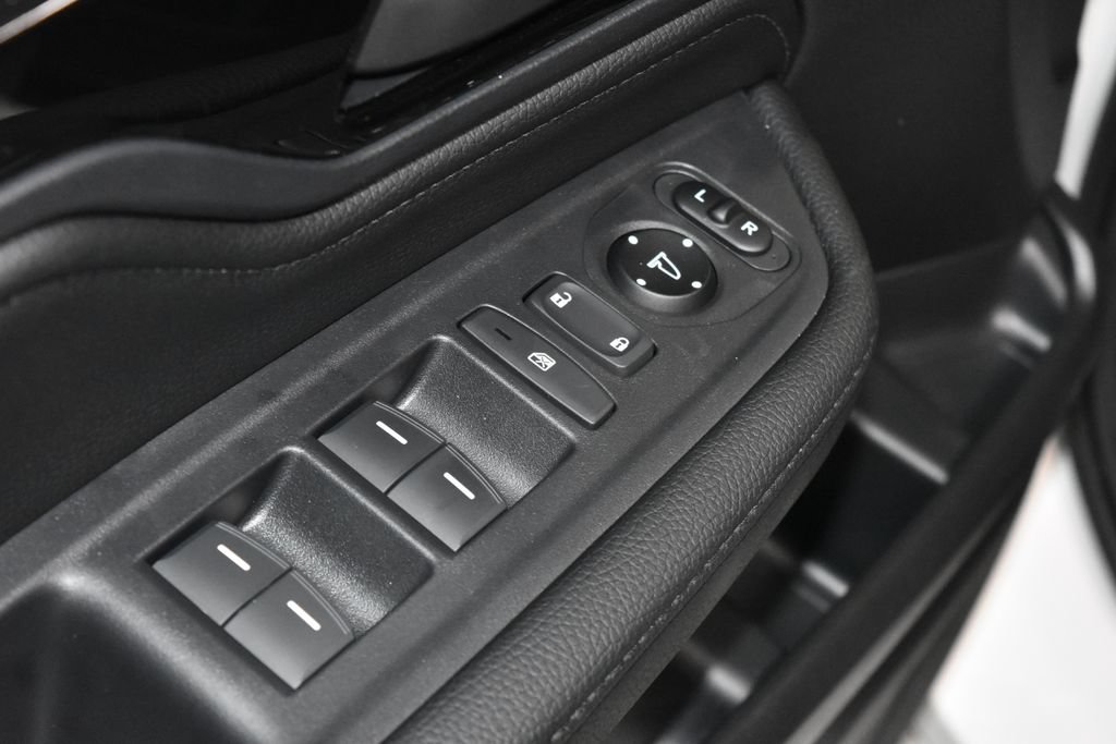 Used 2026 Honda Odyssey Touring image 6