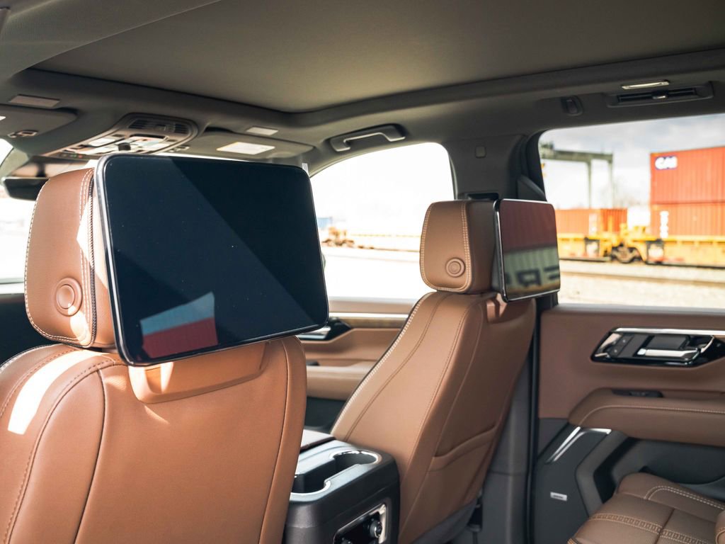 New 2026 Chevrolet Suburban High Country image 27