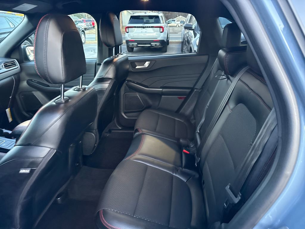 Used 2025 Ford Escape ST-Line w/ Equipment Group 301A image 16