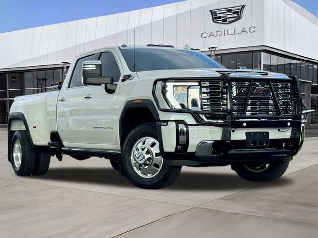 Used 2025 GMC Sierra 3500 Denali w/ Denali Reserve Package image 2