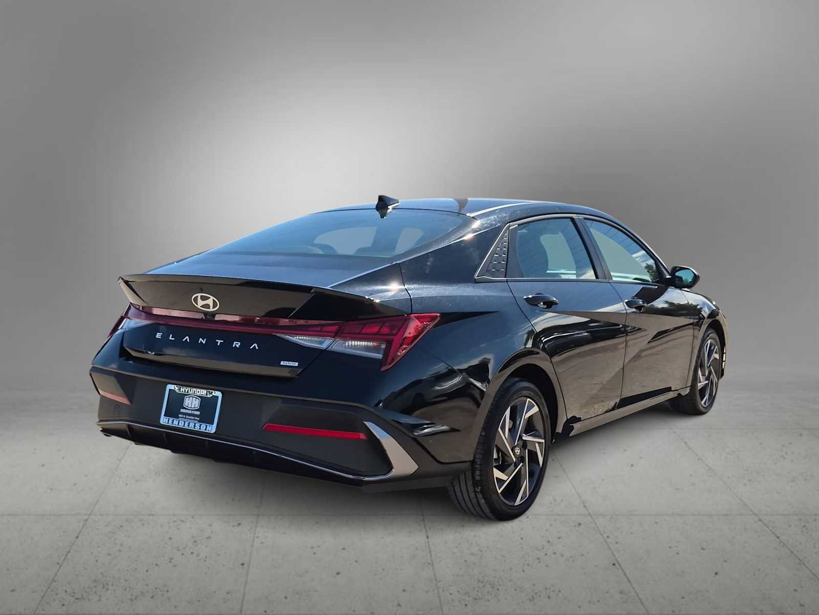 Certified 2025 Hyundai Elantra SEL FWD image 8