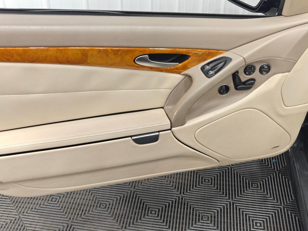 Used 2005 Mercedes-Benz SL 500 image 45
