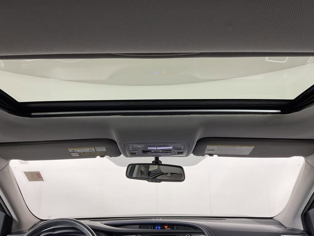 Used 2014 Toyota Highlander XLE image 16