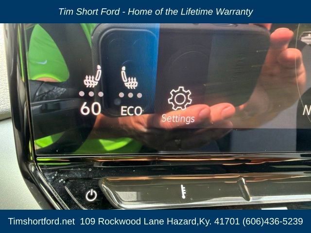 Used 2023 Volkswagen ID.4 Pro AWD/4WD image 16