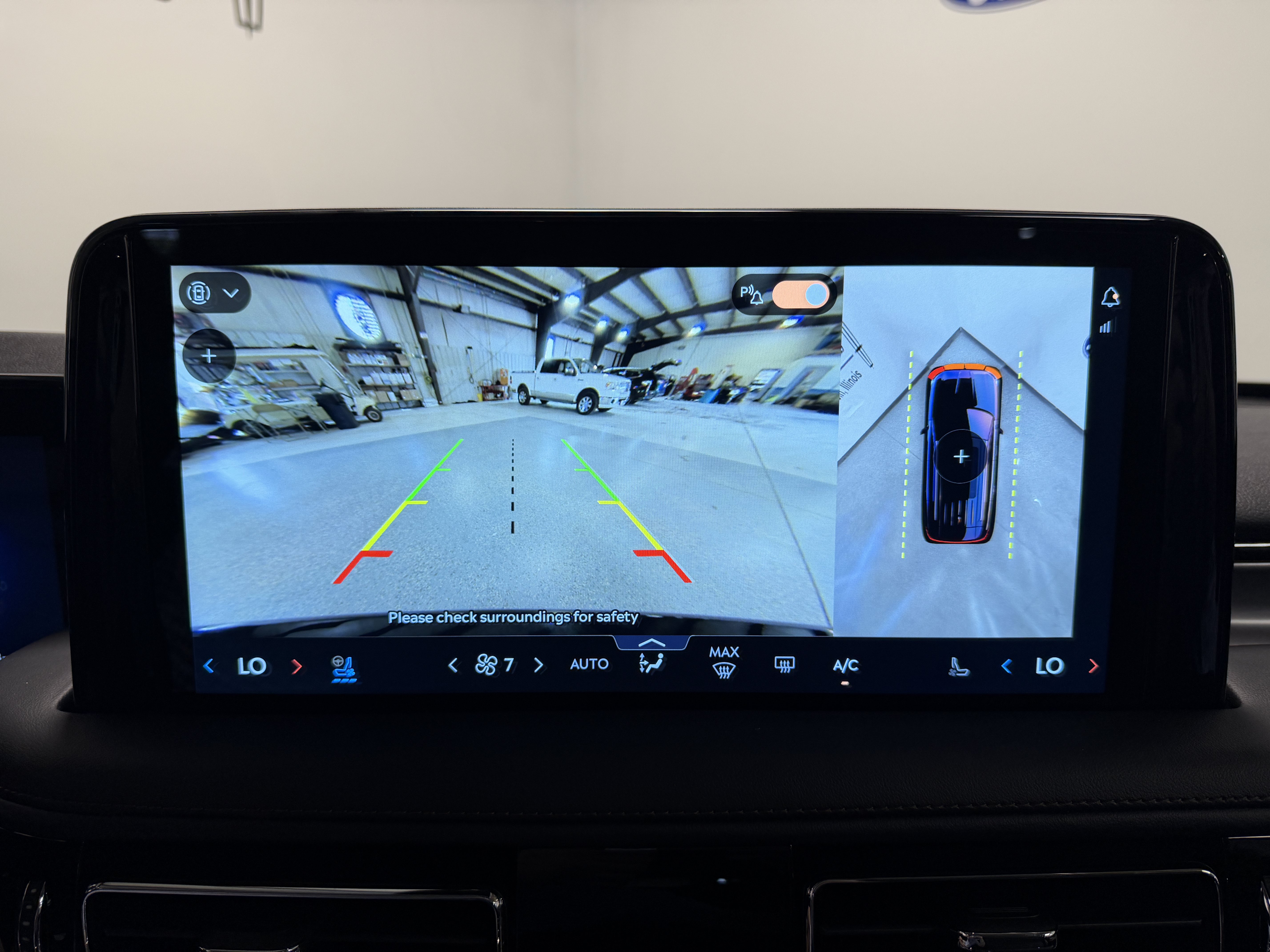 Used 2025 Lincoln Aviator AWD w/ Jet Appearance Package image 10