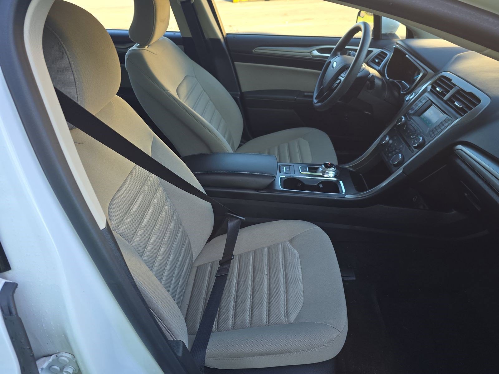 Used 2018 Ford Fusion S FWD image 7