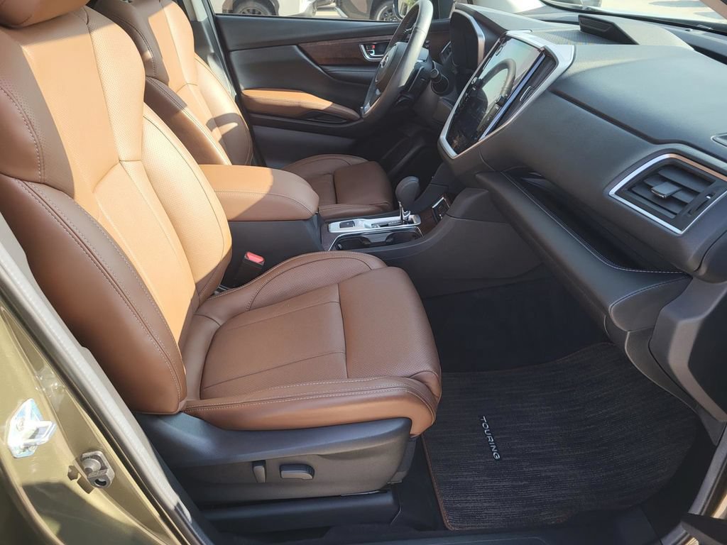 Used 2025 Subaru Ascent Touring AWD/4WD image 9