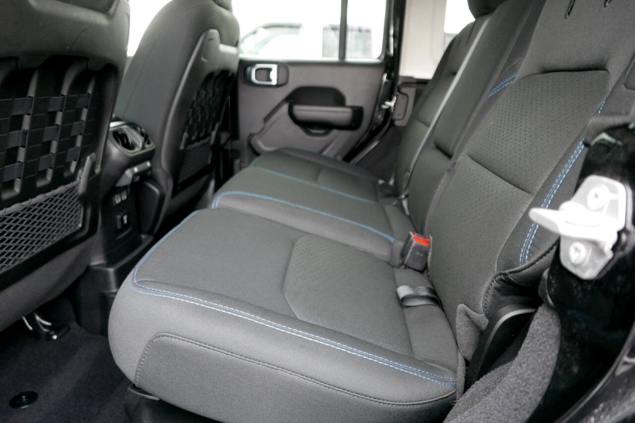 Used 2021 Jeep Wrangler Unlimited Rubicon 4xe w/ Cold Weather Group image 10