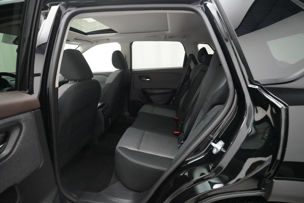 Used 2021 Nissan Rogue SV AWD/4WD image 15