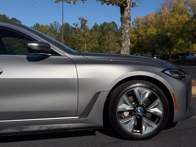 Used 2024 BMW i4 eDrive40 w/ Premium Package RWD image 7