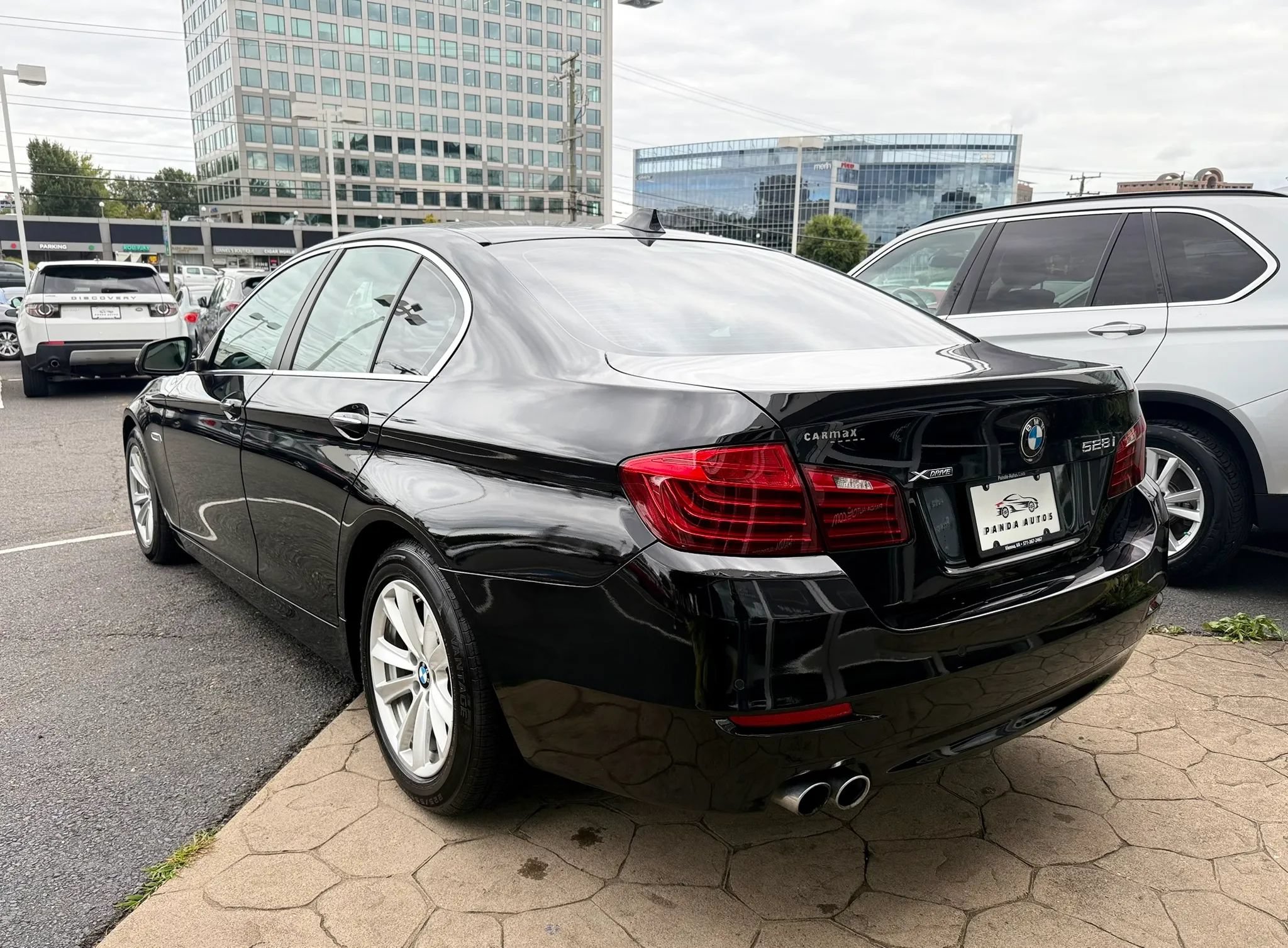 Used 2015 BMW 528i xDrive Sedan AWD/4WD image 5