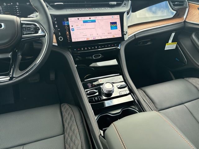 New 2026 Jeep Grand Cherokee L Summit image 16