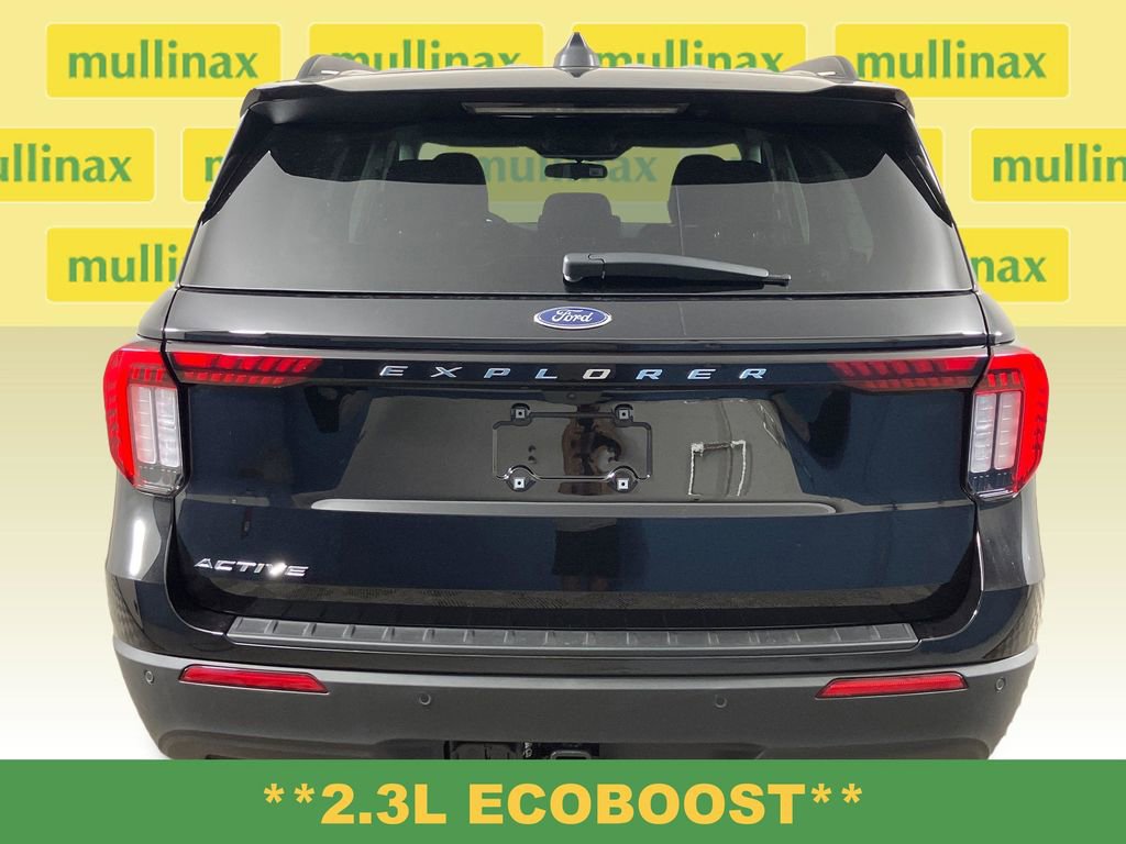 New 2026 Ford Explorer Active RWD image 8