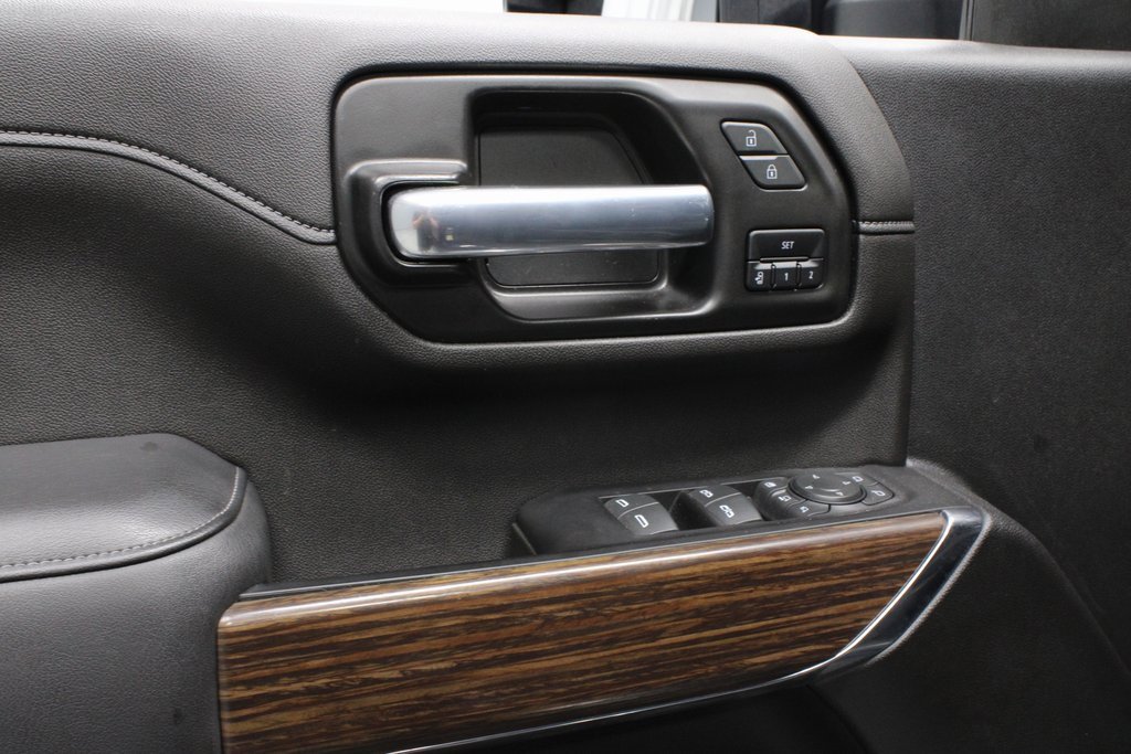 Used 2022 Chevrolet Silverado 3500 High Country image 22