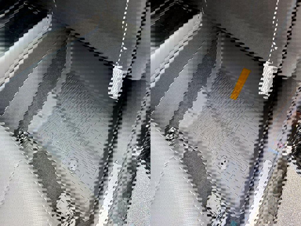 New 2025 Lincoln Corsair Grand Touring image 21