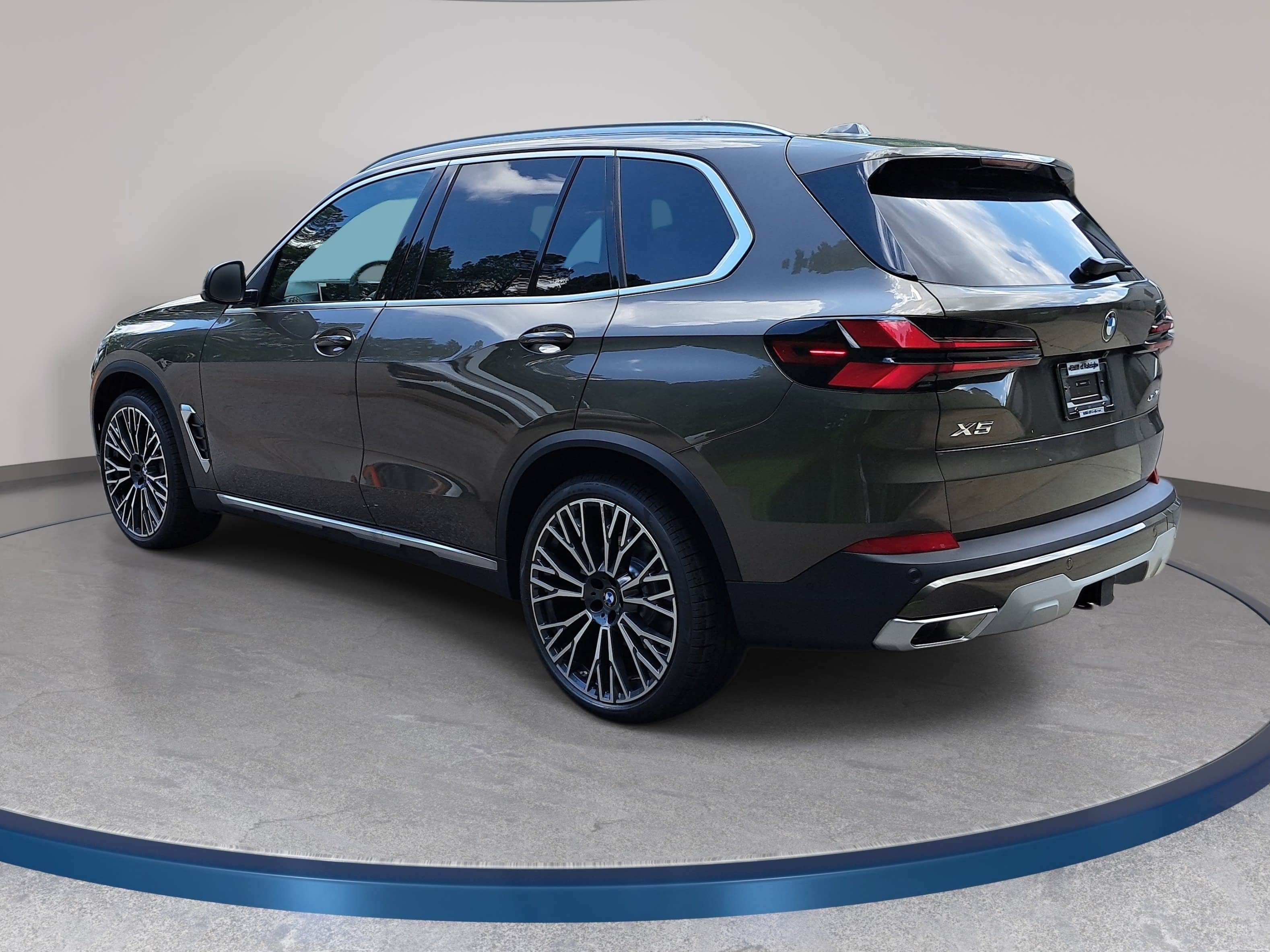 New 2026 BMW X5 xDrive40i w/ Climate Comfort Package AWD/4WD image 7