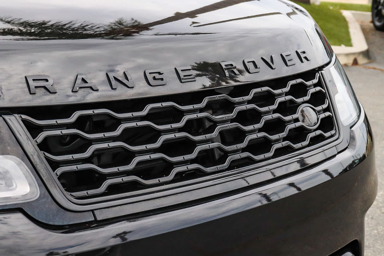 Used 2022 Land Rover Range Rover Sport HST AWD/4WD image 6