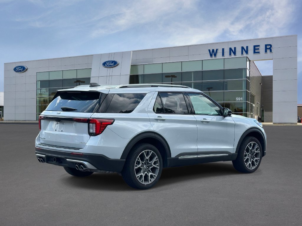 Used 2025 Ford Explorer Platinum w/ Ultimate Package AWD/4WD image 4