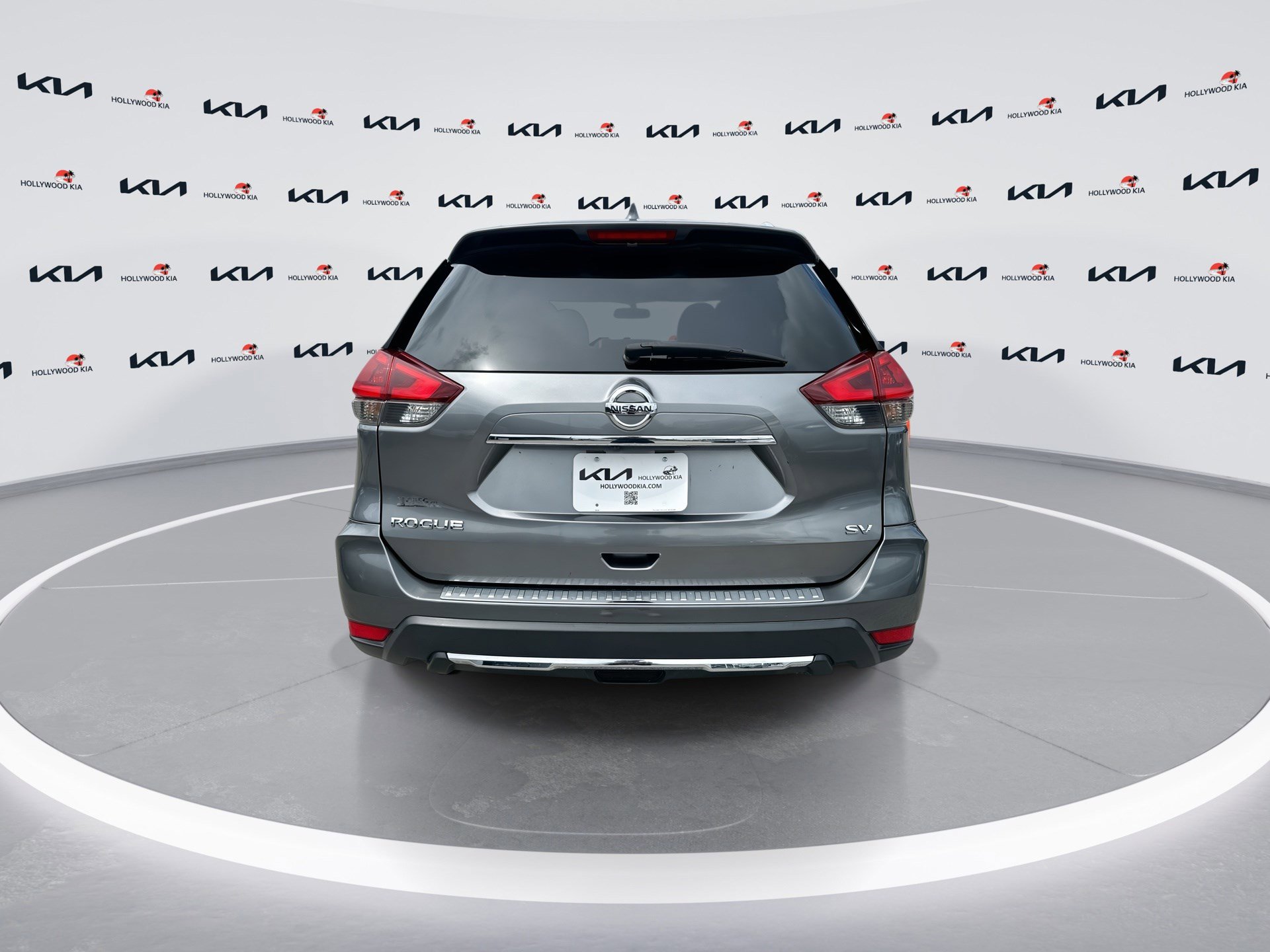 Used 2018 Nissan Rogue SV FWD image 7