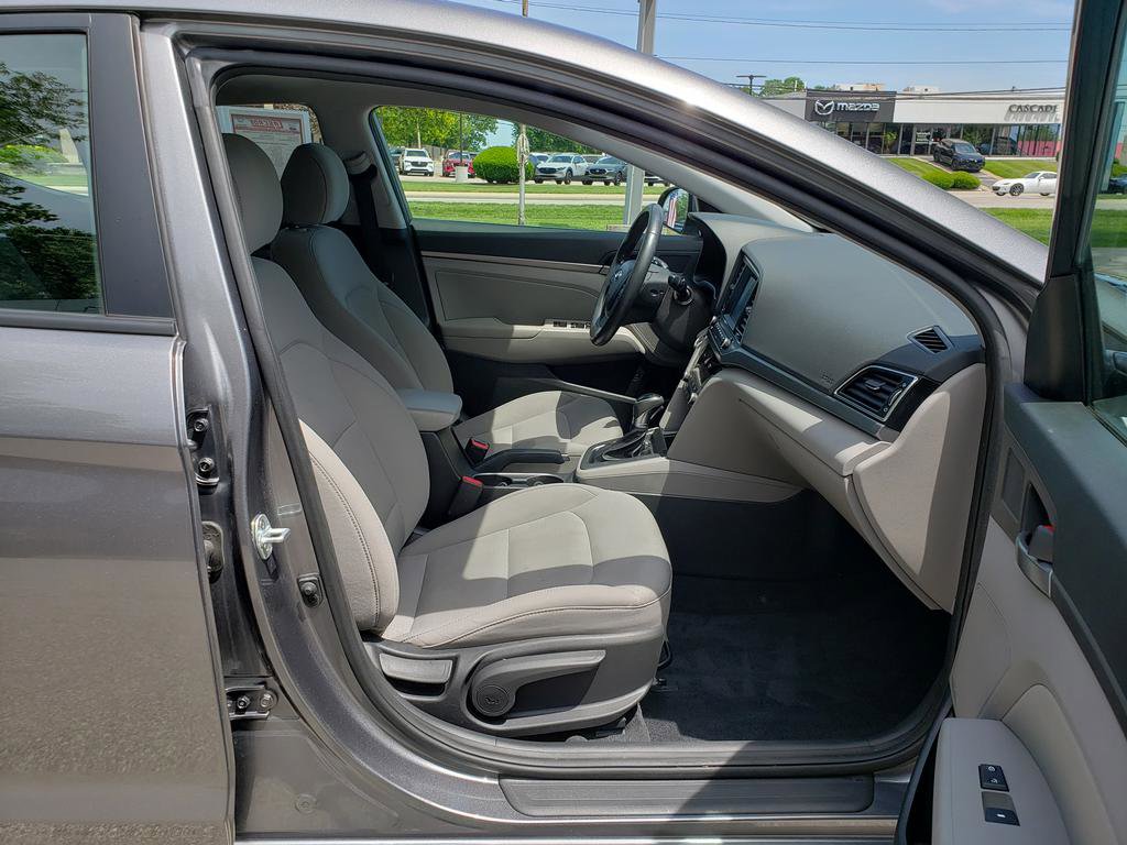 Used 2018 Hyundai Elantra Value Edition FWD image 17