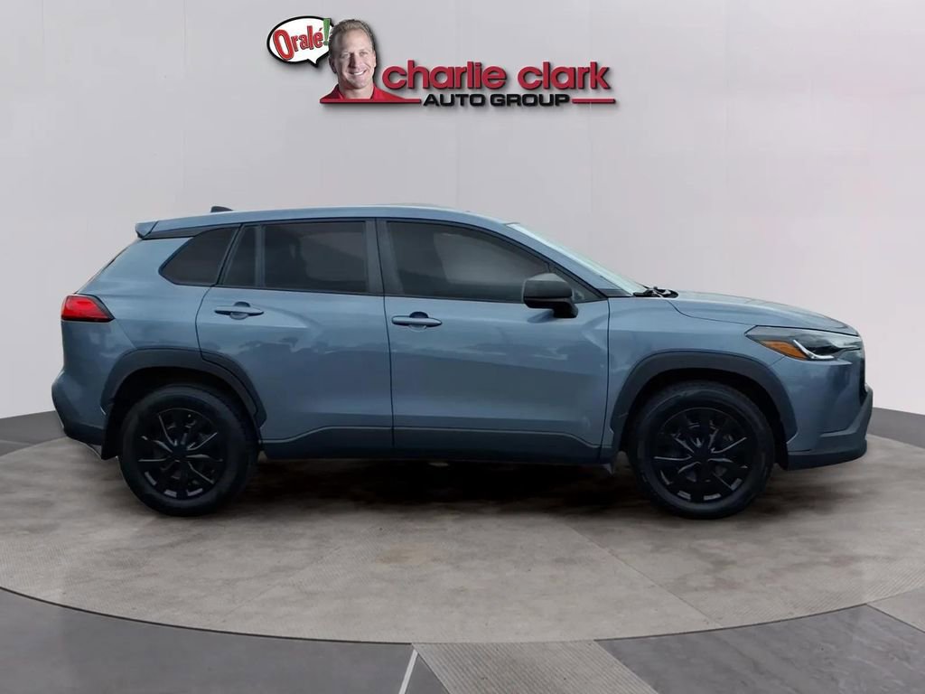 Used 2022 Toyota Corolla Cross L FWD image 6