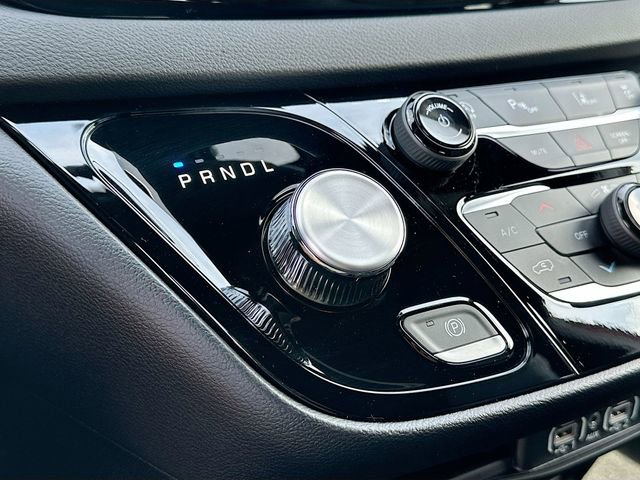 New 2025 Chrysler Voyager LX image 11