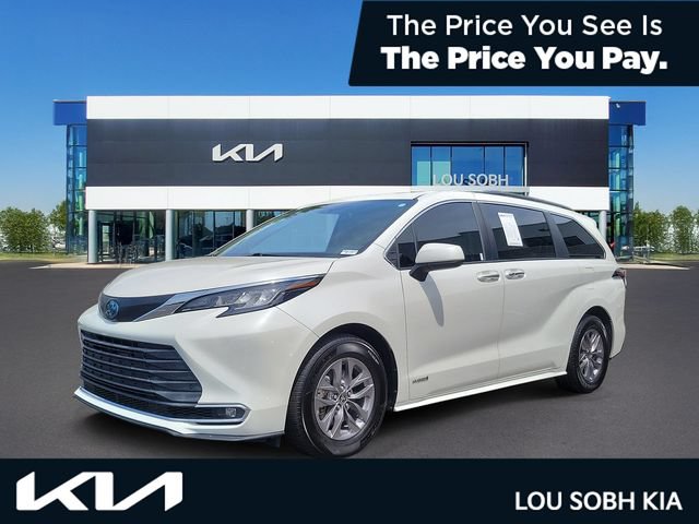 Used 2021 Toyota Sienna XLE