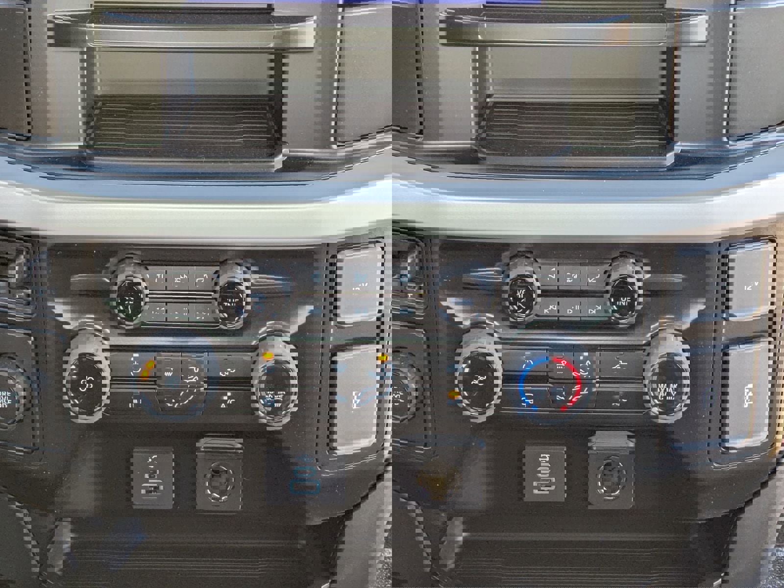 New 2024 Ford F450 XL image 22