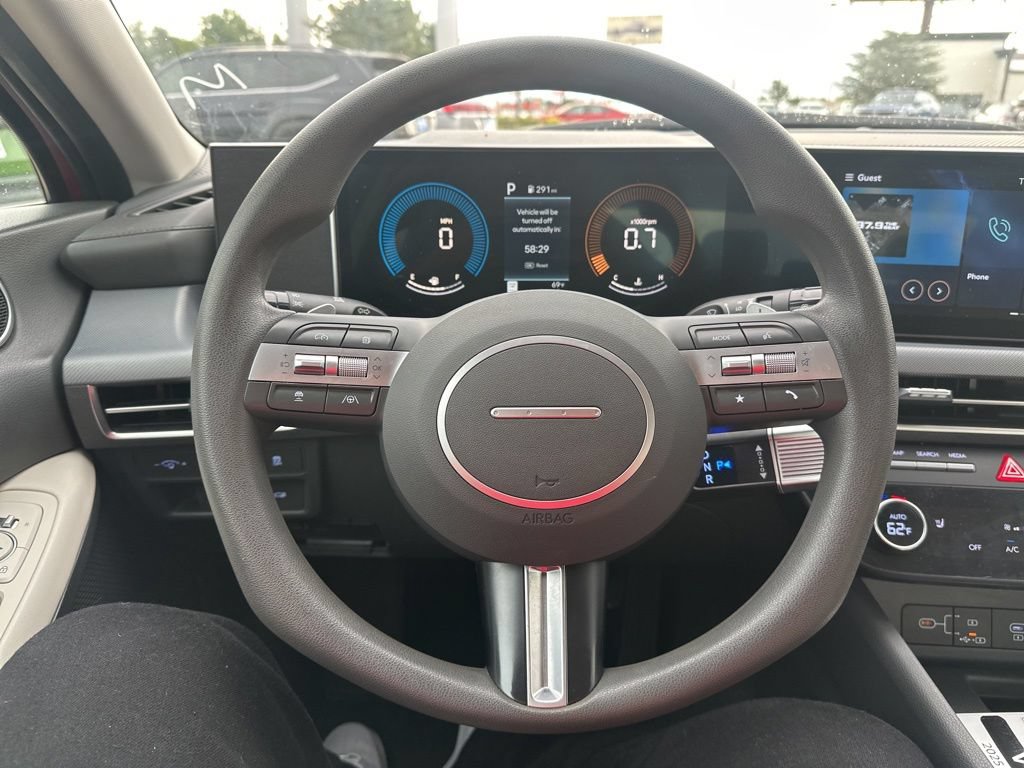 Used 2025 Hyundai Sonata SEL FWD image 9