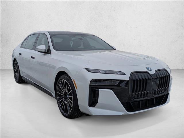 New 2026 BMW 750e xDrive image 7