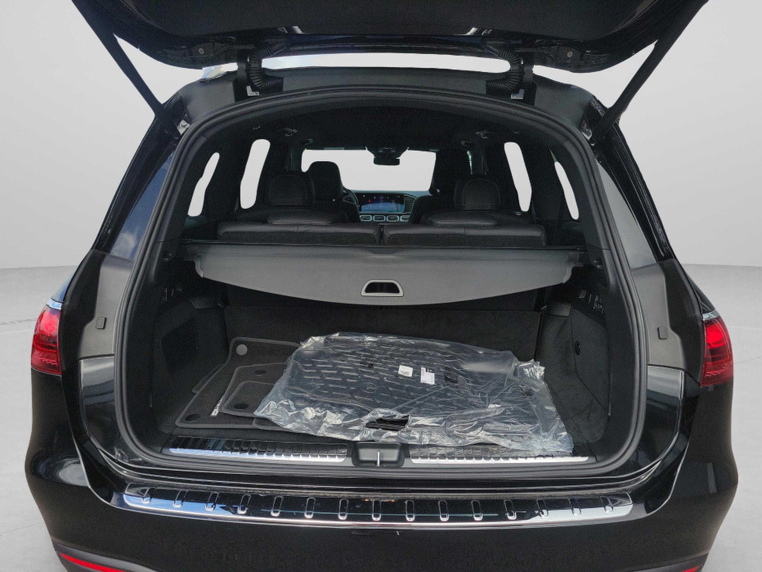 Certified 2026 Mercedes-Benz GLS 580 4MATIC image 5