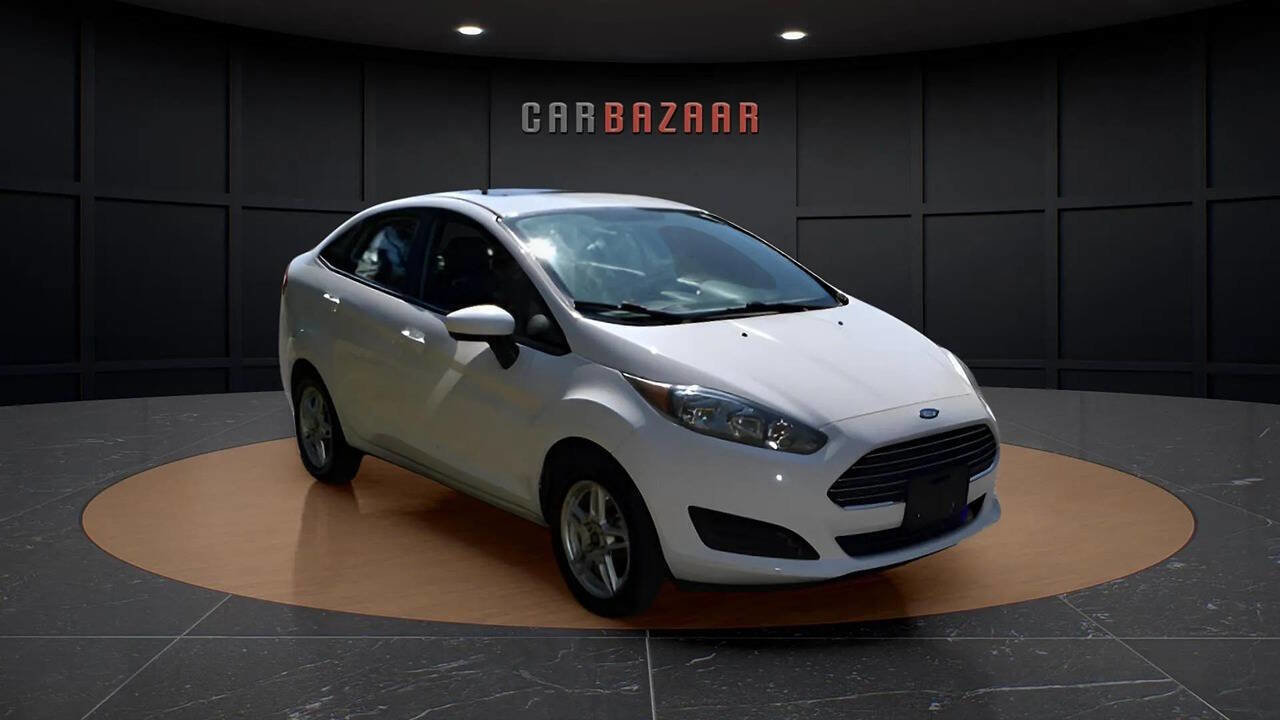 Used 2018 Ford Fiesta SE image 3