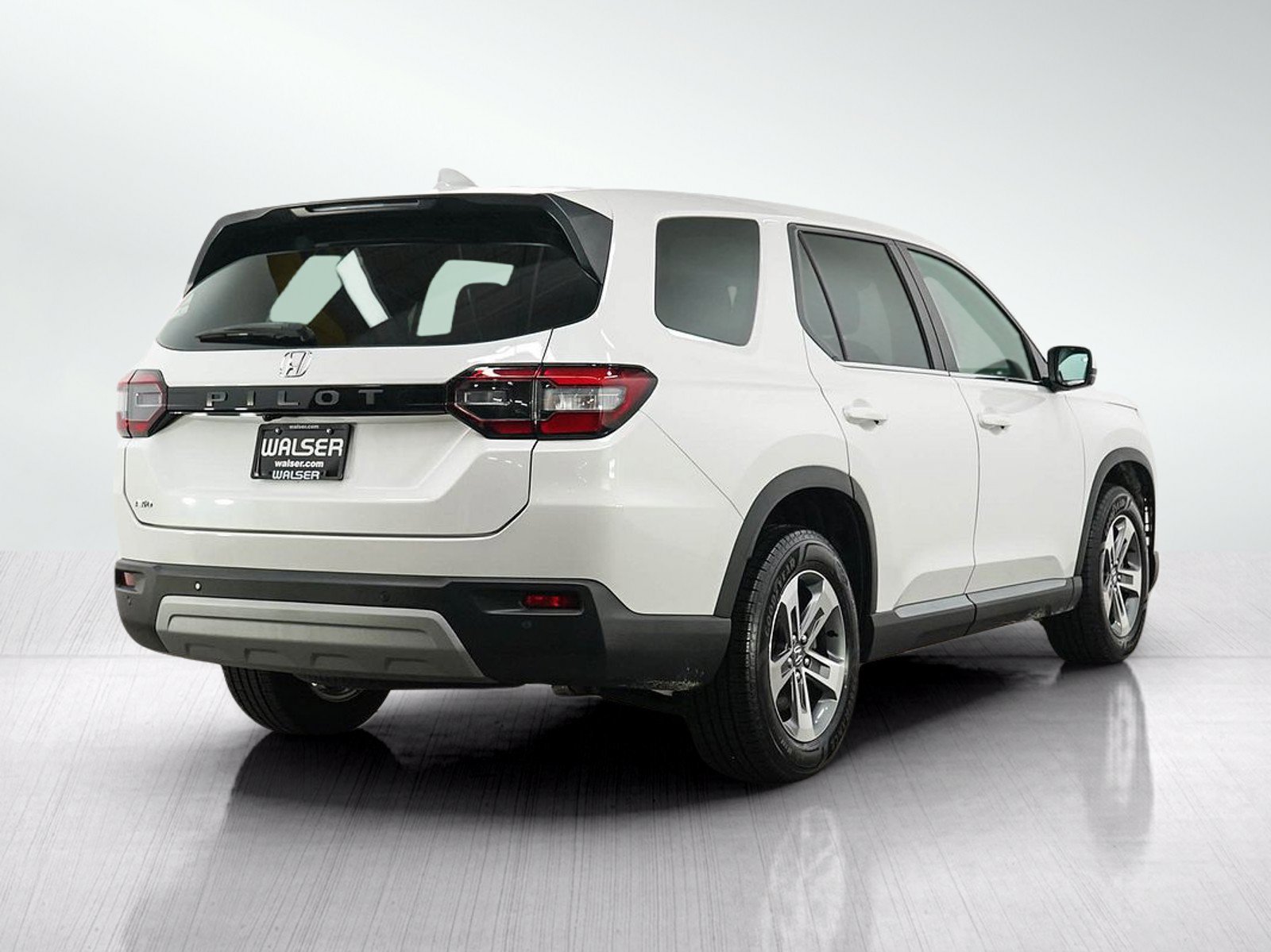 Used 2023 Honda Pilot EX-L image 5