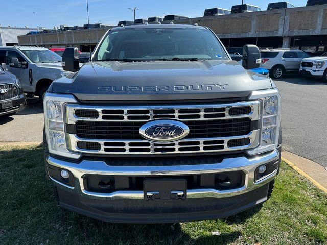 New 2026 Ford F550 4x4 Regular Cab Super Duty w/ XLT Value Package image 2