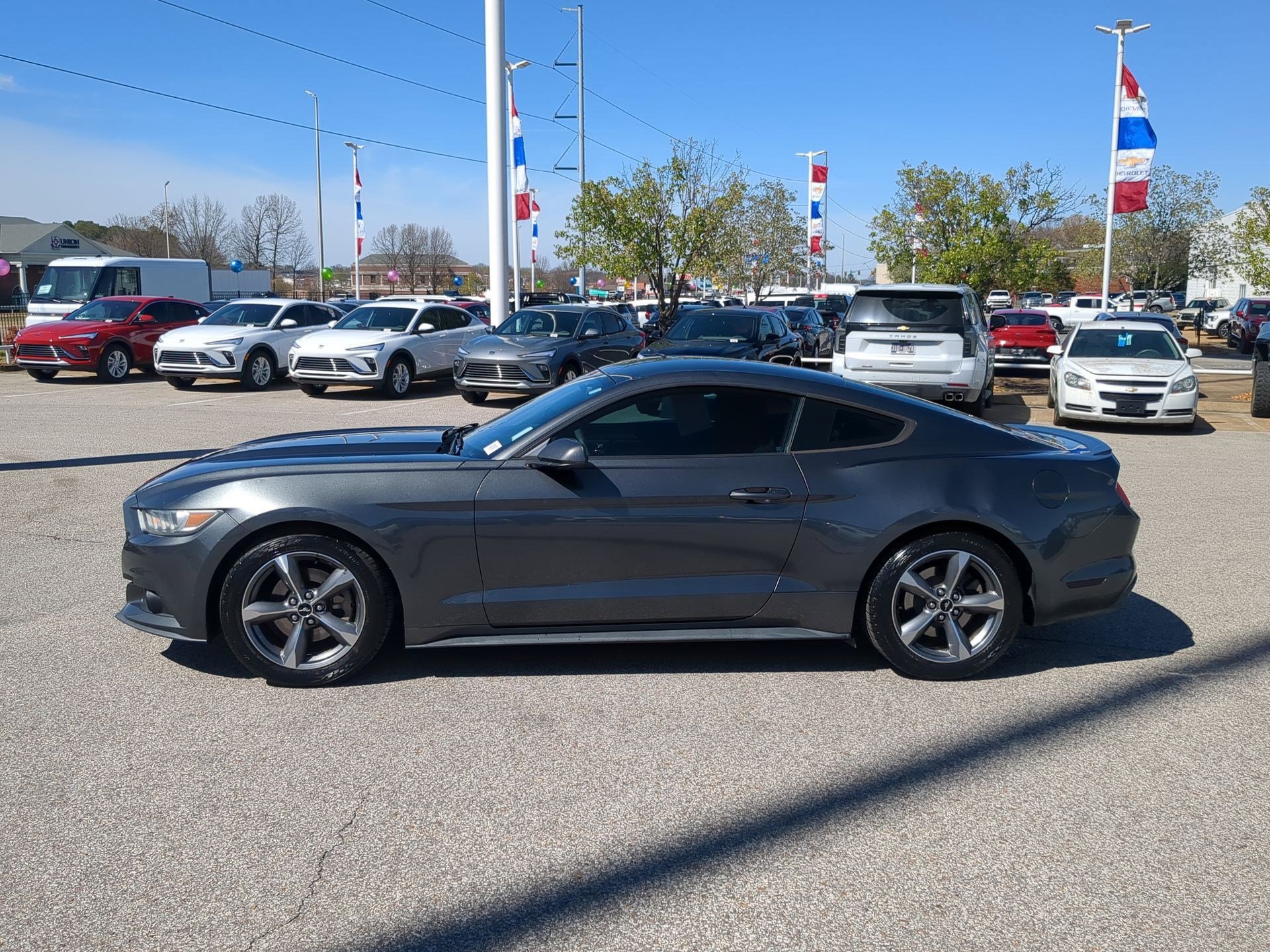 Used 2016 Ford Mustang V6 w/ Equipment Group 051A image 5