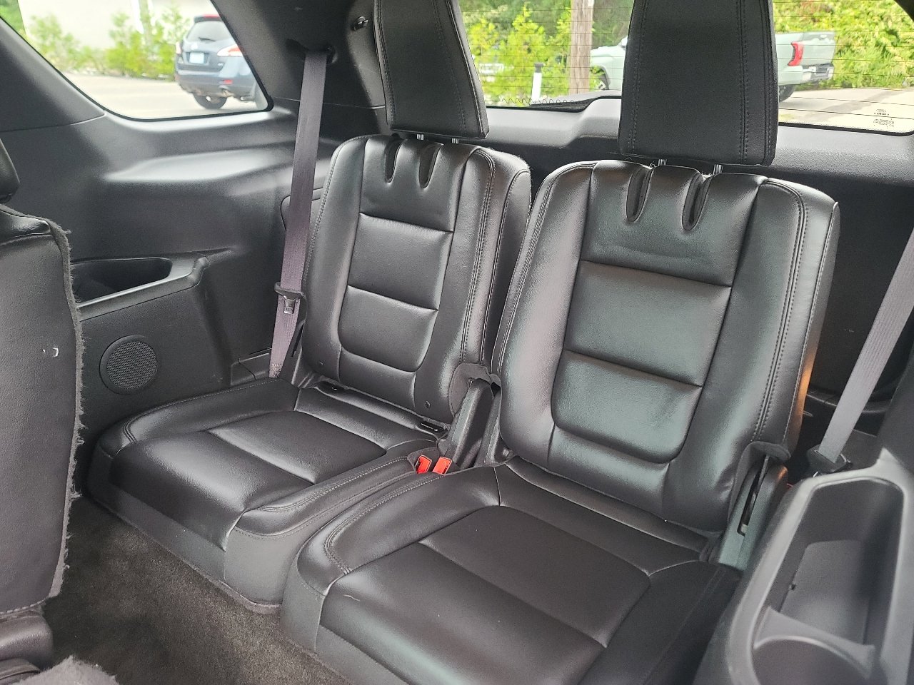 Used 2014 Ford Explorer XLT w/ Equipment Group 202A image 12