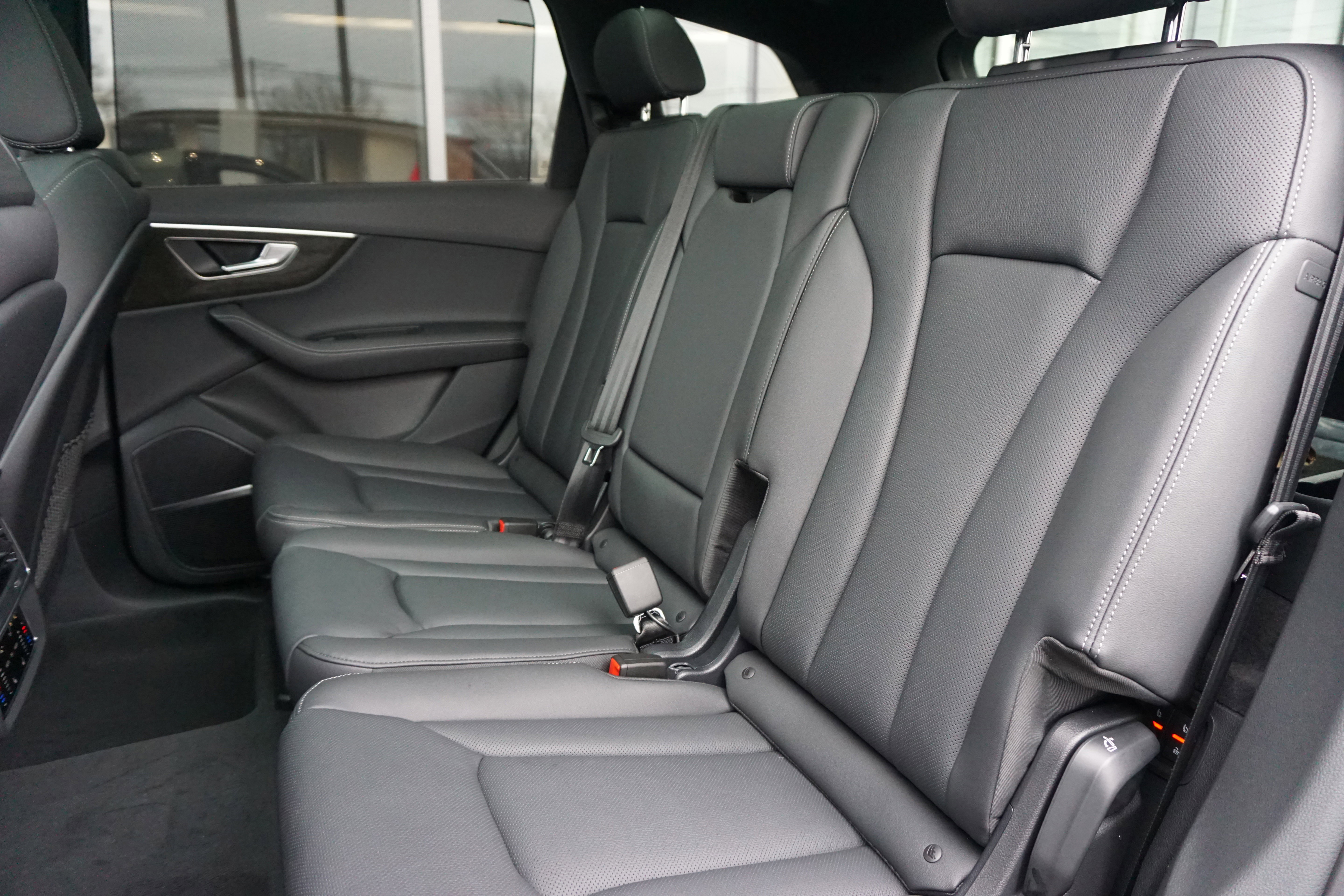 New 2025 Audi Q7 3.0T Premium Plus image 14