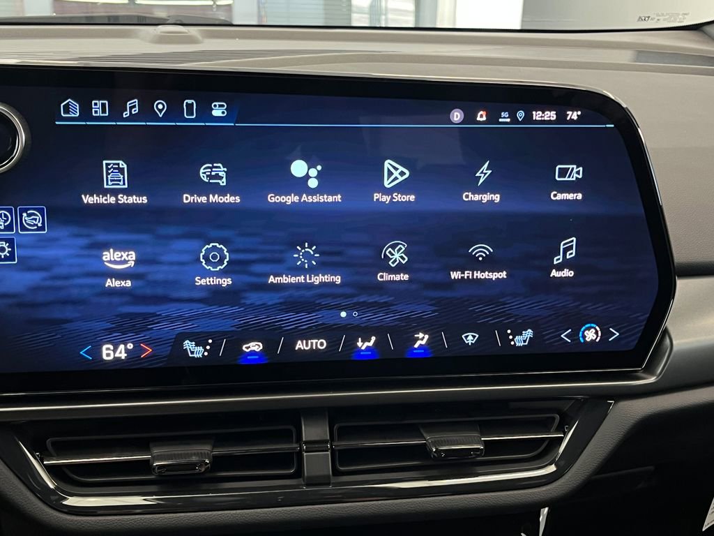 Used 2025 Chevrolet Equinox EV RS image 23