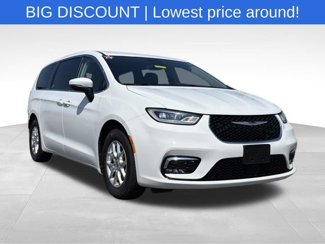 Used 2023 Chrysler Pacifica Touring-L FWD 360° Tour