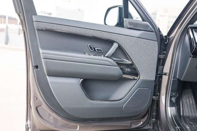 New 2025 Land Rover Range Rover Sport Dynamic SE image 24