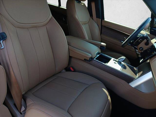 Used 2026 Land Rover Range Rover SE AWD/4WD image 19