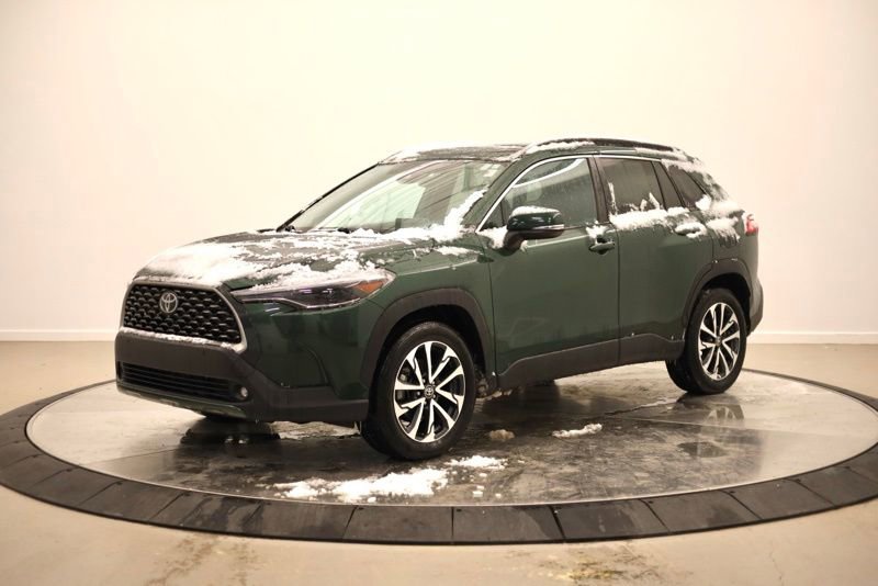 Used 2022 Toyota Corolla Cross XLE w/ Convenience Package image 7