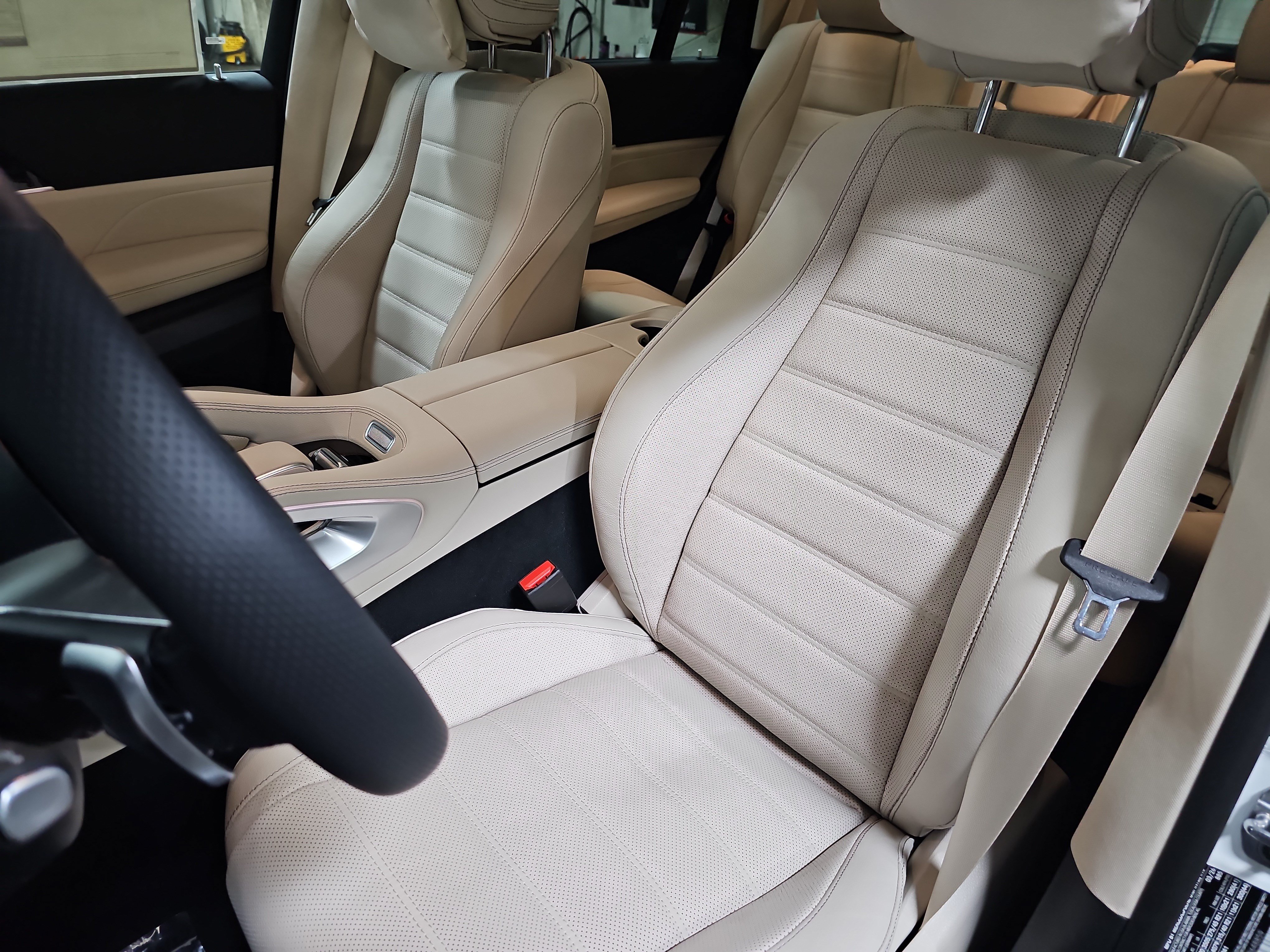 New 2026 Mercedes-Benz GLS 450 4MATIC image 17