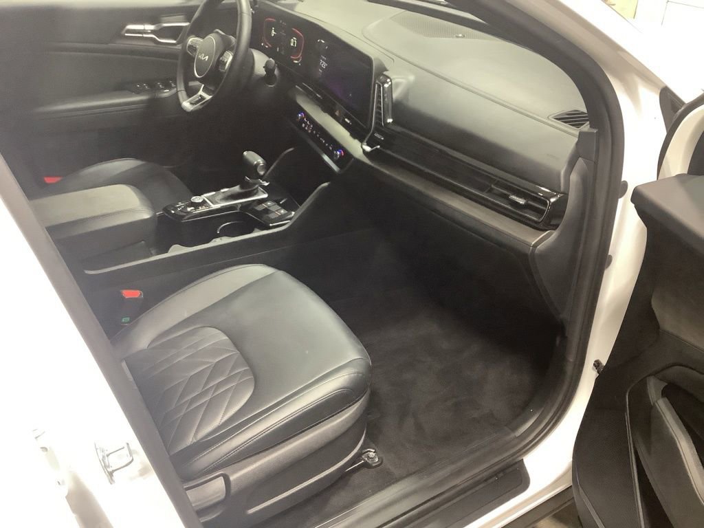 Certified 2023 Kia Sportage X-Line image 13