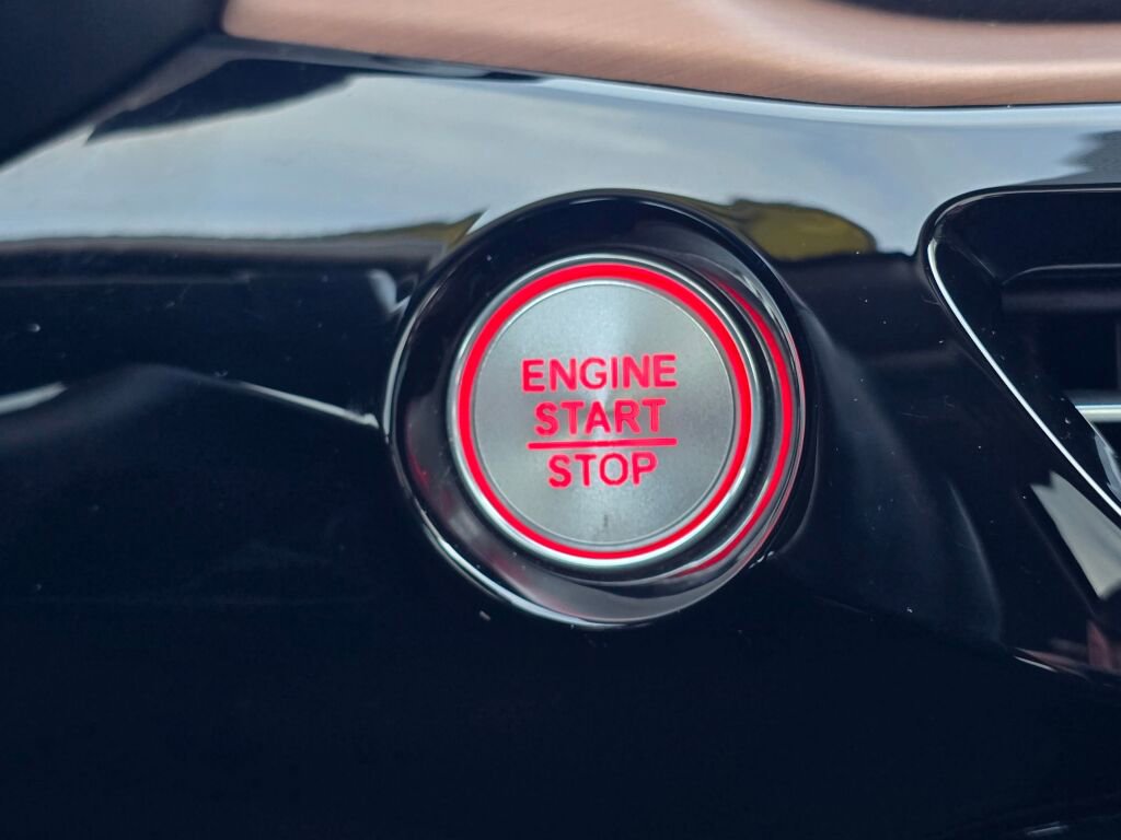 Used 2022 Acura MDX SH-AWD w/ Technology Package image 36