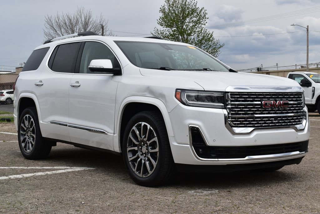 Used 2020 GMC Acadia Denali w/ Technology Package image 3