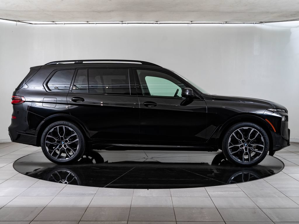 New 2027 BMW X7 xDrive40i w/ M Sport Package AWD/4WD image 11