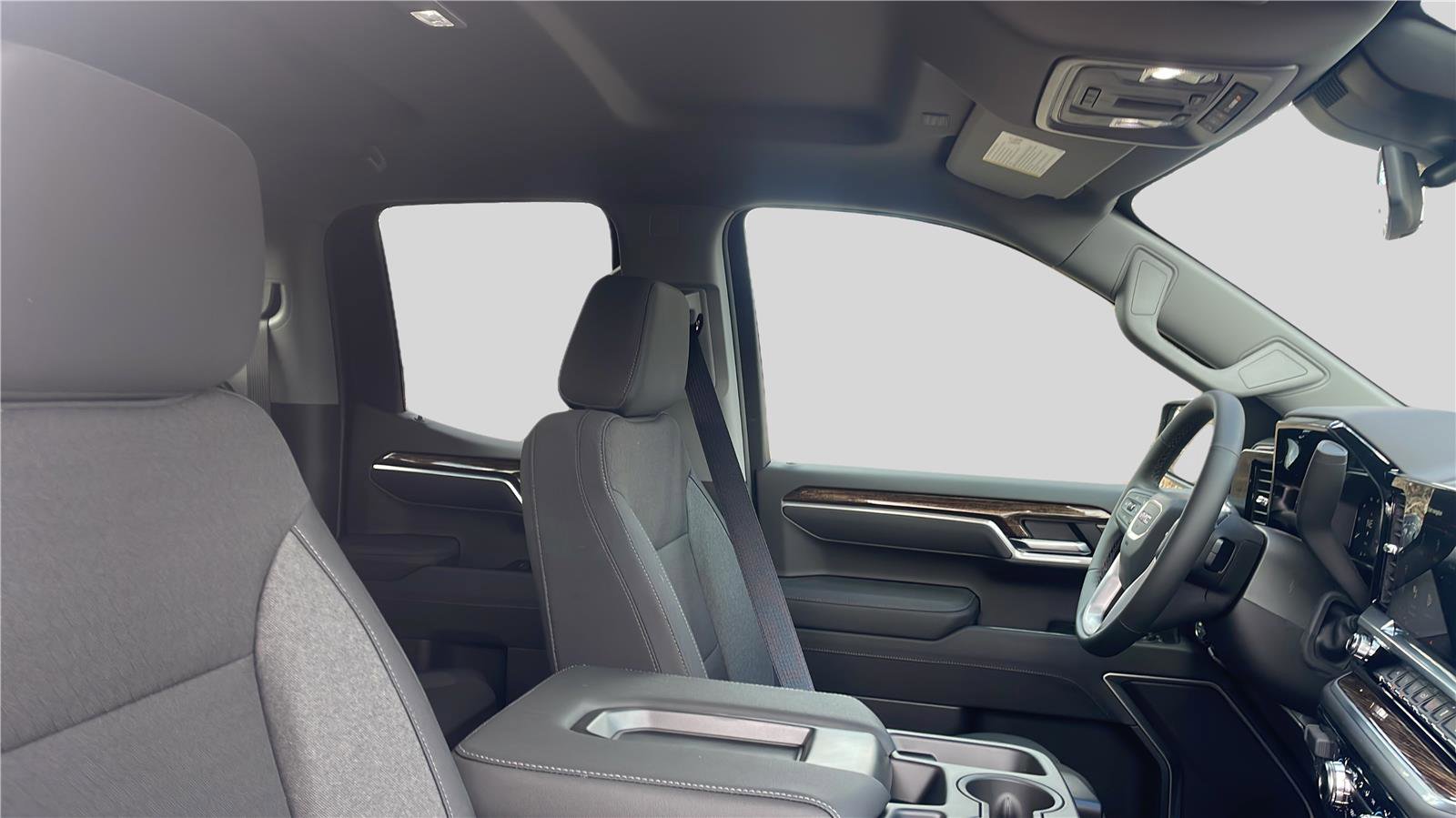 New 2026 GMC Sierra 1500 SLE image 22